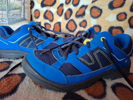 Turistické poltopanky, quechua,37