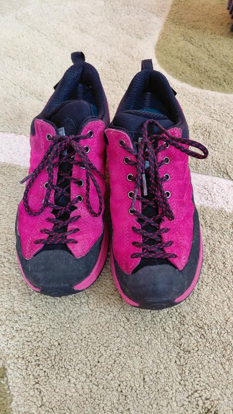 Dievčenské turisticke topánky, veľ.36, scarpa,36