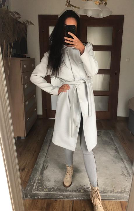 Šedý kabát, gate,xs