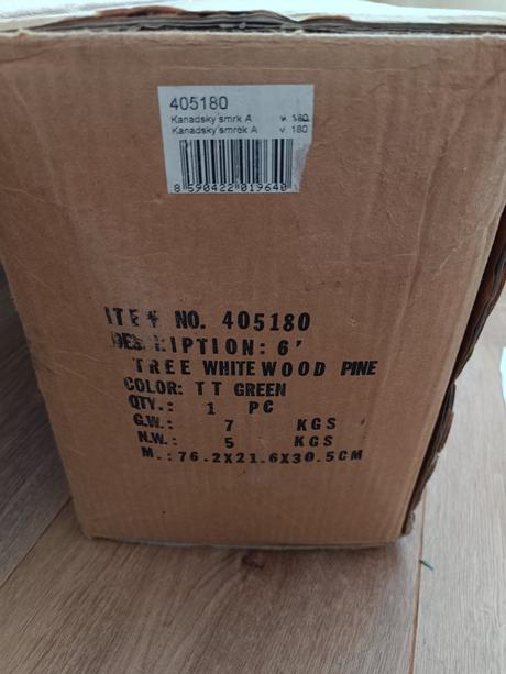 Umely vianocny stromcek kanadsky smrek 180 cm, 