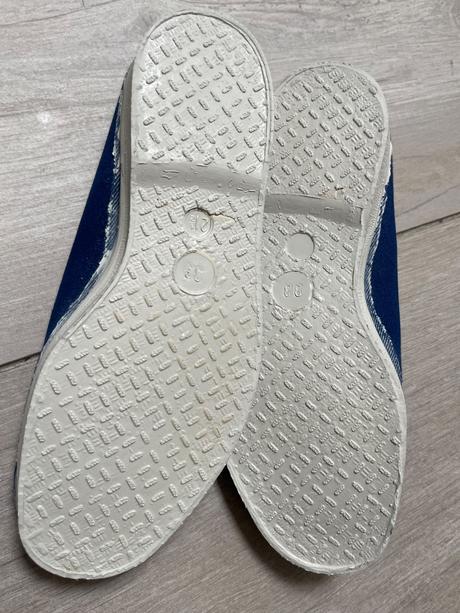 Detské cvičky, 32 / 33