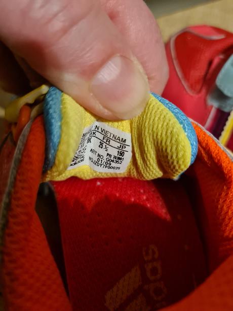 Adidas botasky, adidas,25