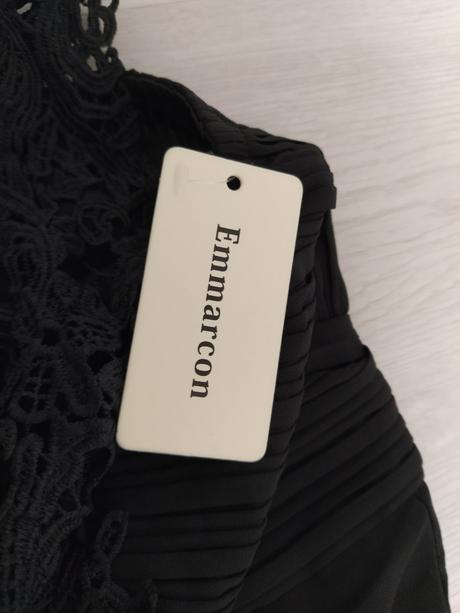 Čierne šaty /nenosené/, m