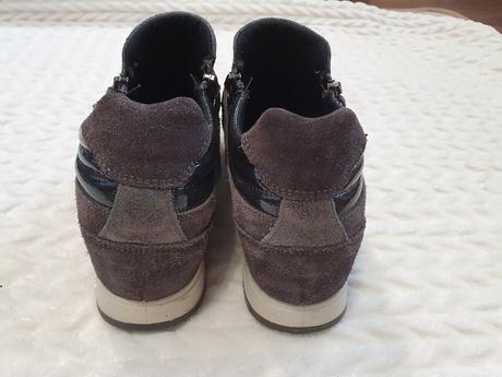 Kvalitné kožené sneakersy, 40