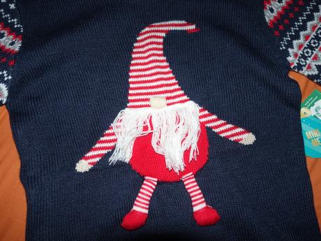 Novy pulovrik so skriatkom matalan, matalan,140