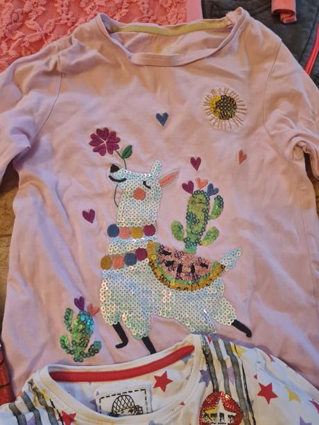 Balik oblečenia, 104–116