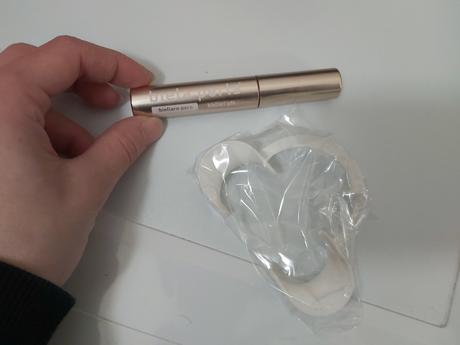 Bieliace pero s fixátorom, 