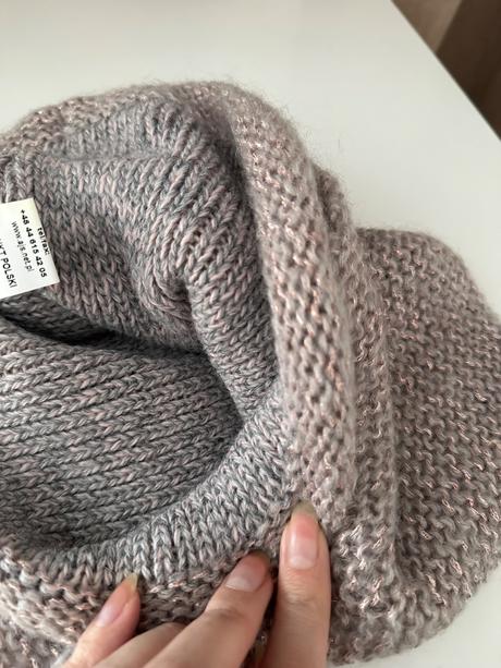 Kvalitný dámsky nákrčník, 