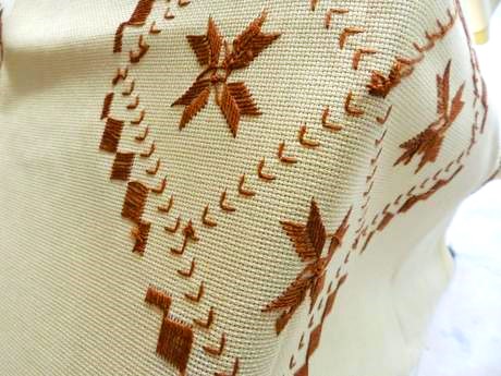 Vyšívaný obrus, 