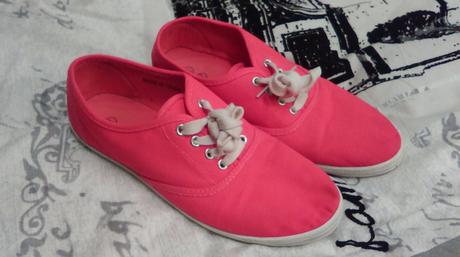 Červené plátenky jennyfer, 37