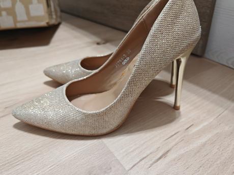 Úžasné zlaté lodičky 38, 38