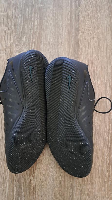 Čierne halovky nike, nike,38