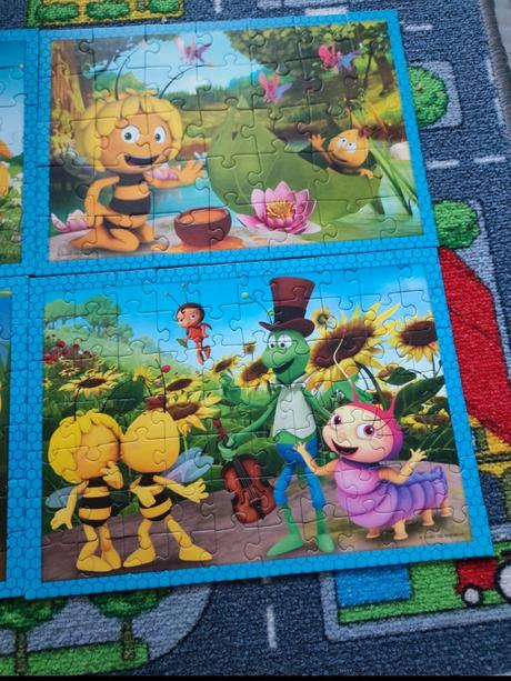 Puzzle trefl - včielka mája, 