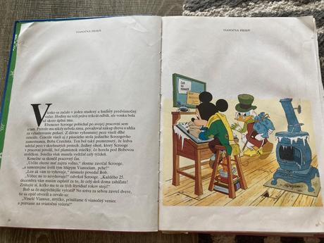 Veselé vianoce s mickey mousom a jeho priateľmi,