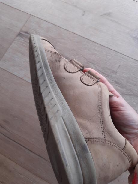 Celokožené bežové topannky, 39