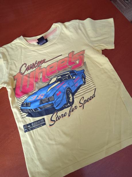 Tričko 104/110, lupilu,104