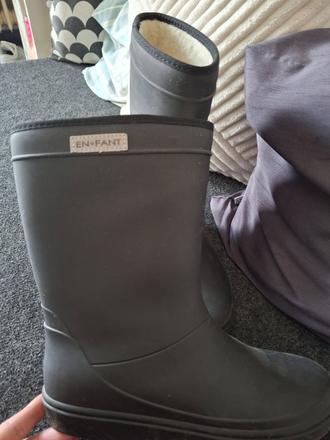 Enfant cizmy, en fant,37