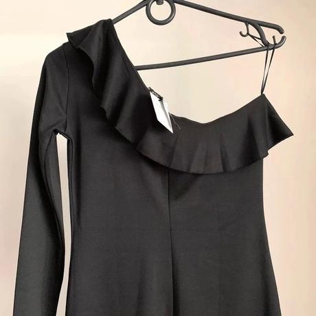 Cierne saty na jedno rameno, terranova,s