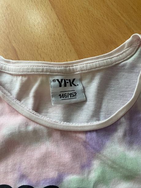 Batikovana nočná košeľa, 146