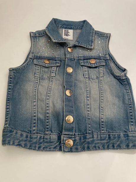 Rifľová vesta, h&m,110