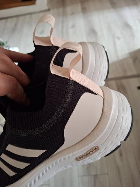 Veĺmi ĺachké tenisky vel. 36,5, adidas,36