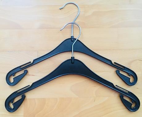 2 ks detske vešiaky,