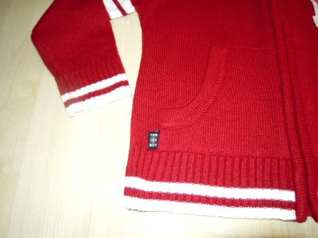 Svetríky /110-116/, reserved,110