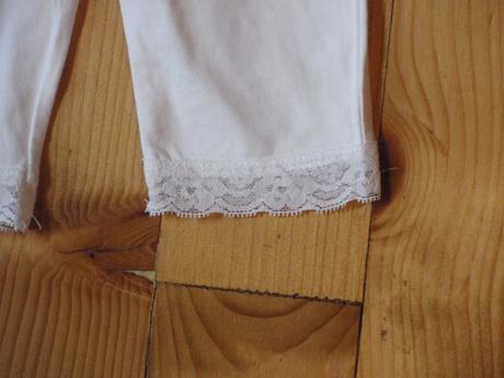 Biele 3/4 legíny s čipkou -  pre 2-3r, dopodopo,98