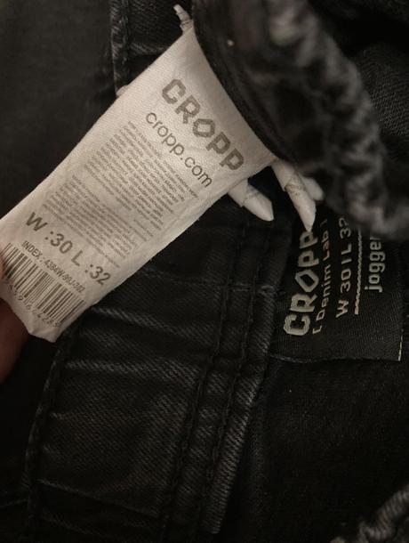 Cargo kapsáčové čierne nohavice cropp w30 /l 32, 32