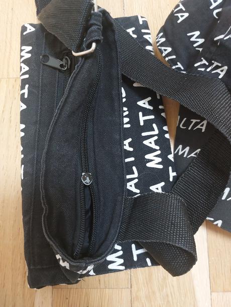 Šiltovka a taška malta, 