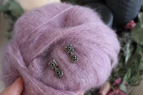 Strieborné náušnice vo vintage style s kamienkami,