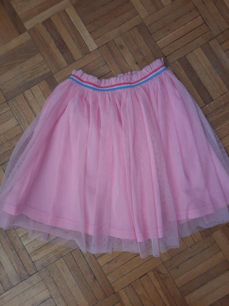 Dievčenská sukňa, 134