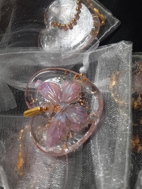 Epoxidové prívesky , kľúčenky,