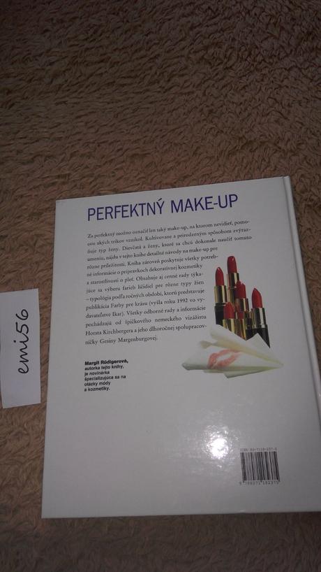 3156. perfektný make-up, 