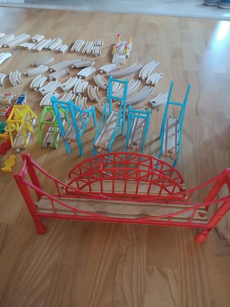 Drevená vláčiková dráha,