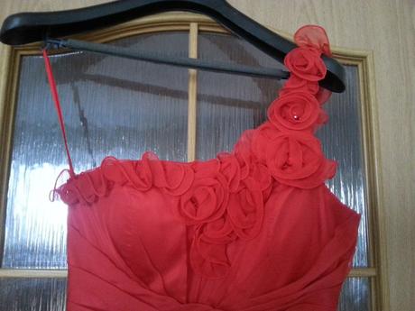 Spoločenské šaty, 38