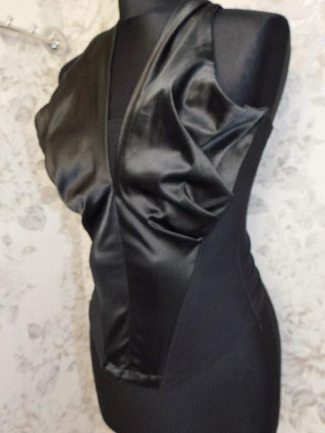 Kvalitny korzetovy top, 38