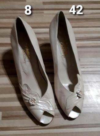 Lodicky z otvorenou špičkou 42, 42