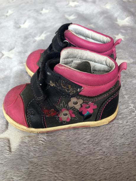 Topánky 21, protetika,21