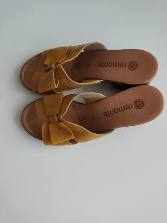 Dámske šľapky na podpätku, 38