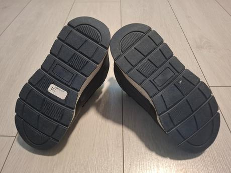 Jesenné topanky, 33