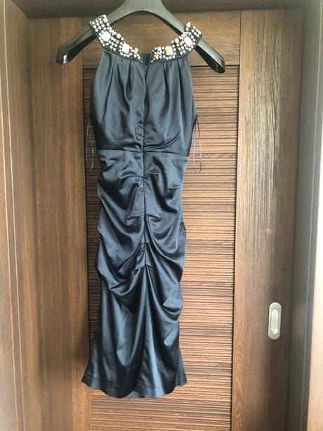 Spoločenské šaty, 36