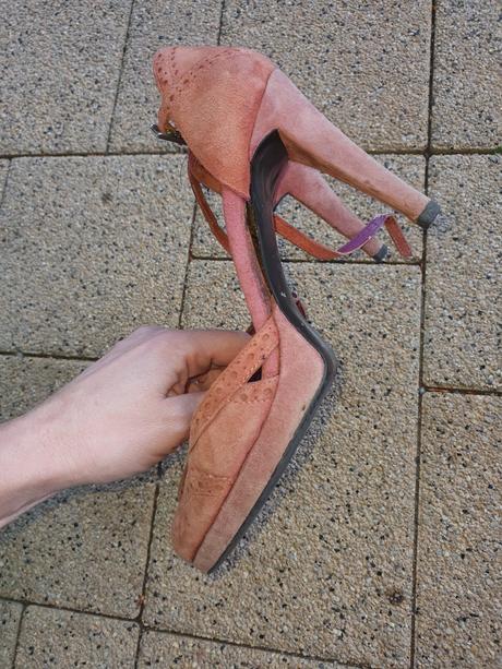 Značkové kožené sandale, 38