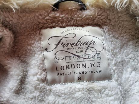 Stylovy kozeny kabatik, s