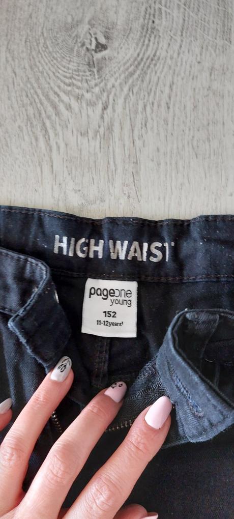 Čierne kraťasy, 152