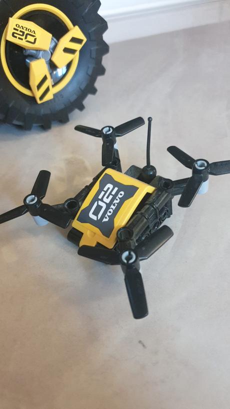 Lego technic 42081 volvo  kolesový nakladač, 