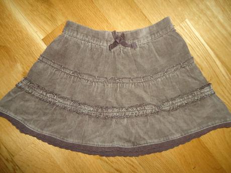 Menšestrová suknička, cherokee,86