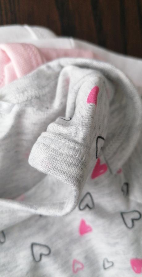 3 balenie bodyciek, reserved,56