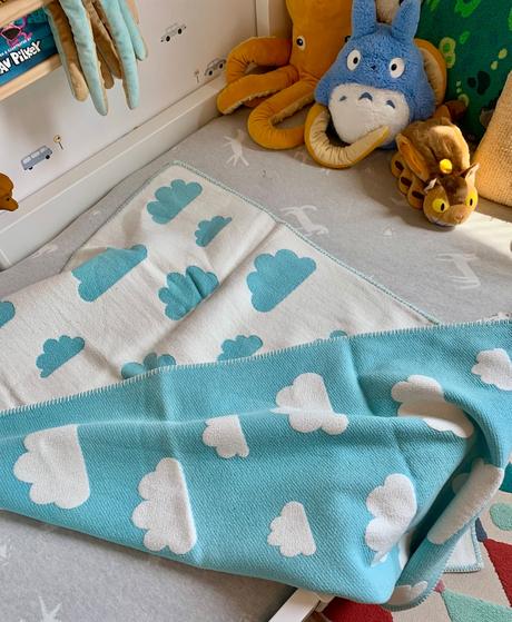 Detská obojstranná deka s obláčikmi, 