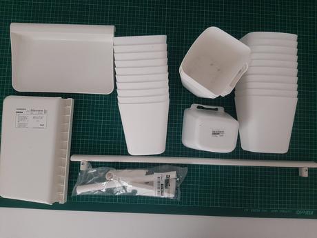 Ikea - nádoby, koľajnička a držiak.,